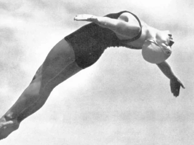 JSC- Rachel in flight from 3 metre board